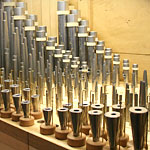 Orgel Landesbergen, Pfeifen im Brustwerk